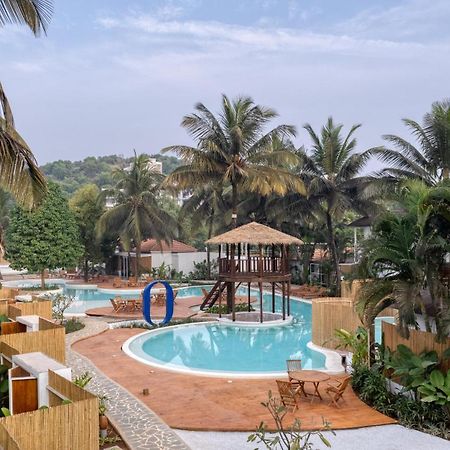 Azora By Ayatana, Goa Hotel Morjim Buitenkant foto