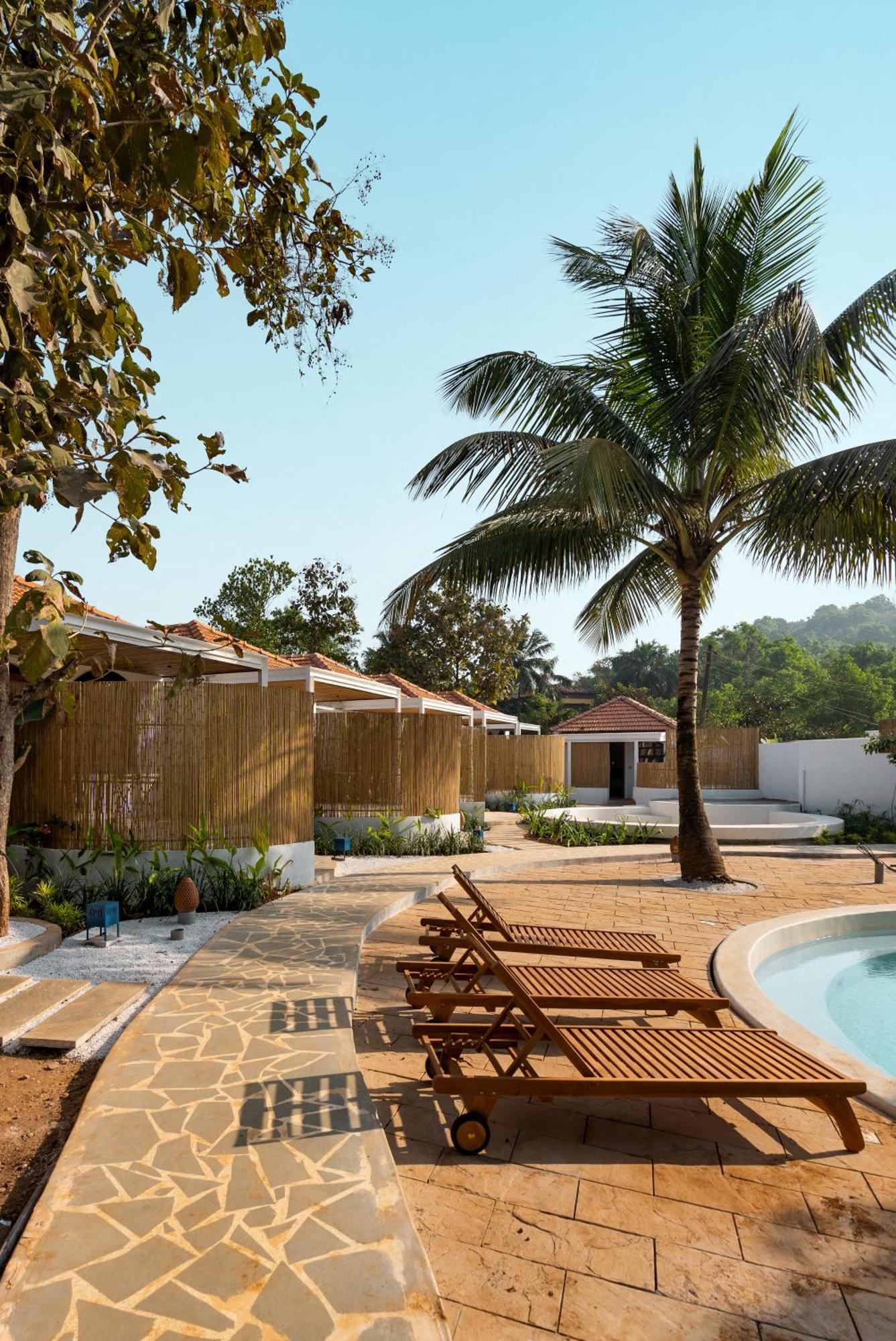 Azora By Ayatana, Goa Hotel Morjim Buitenkant foto